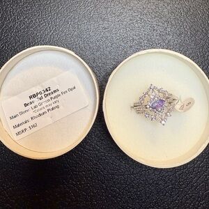 Beautiful Dreams size 9